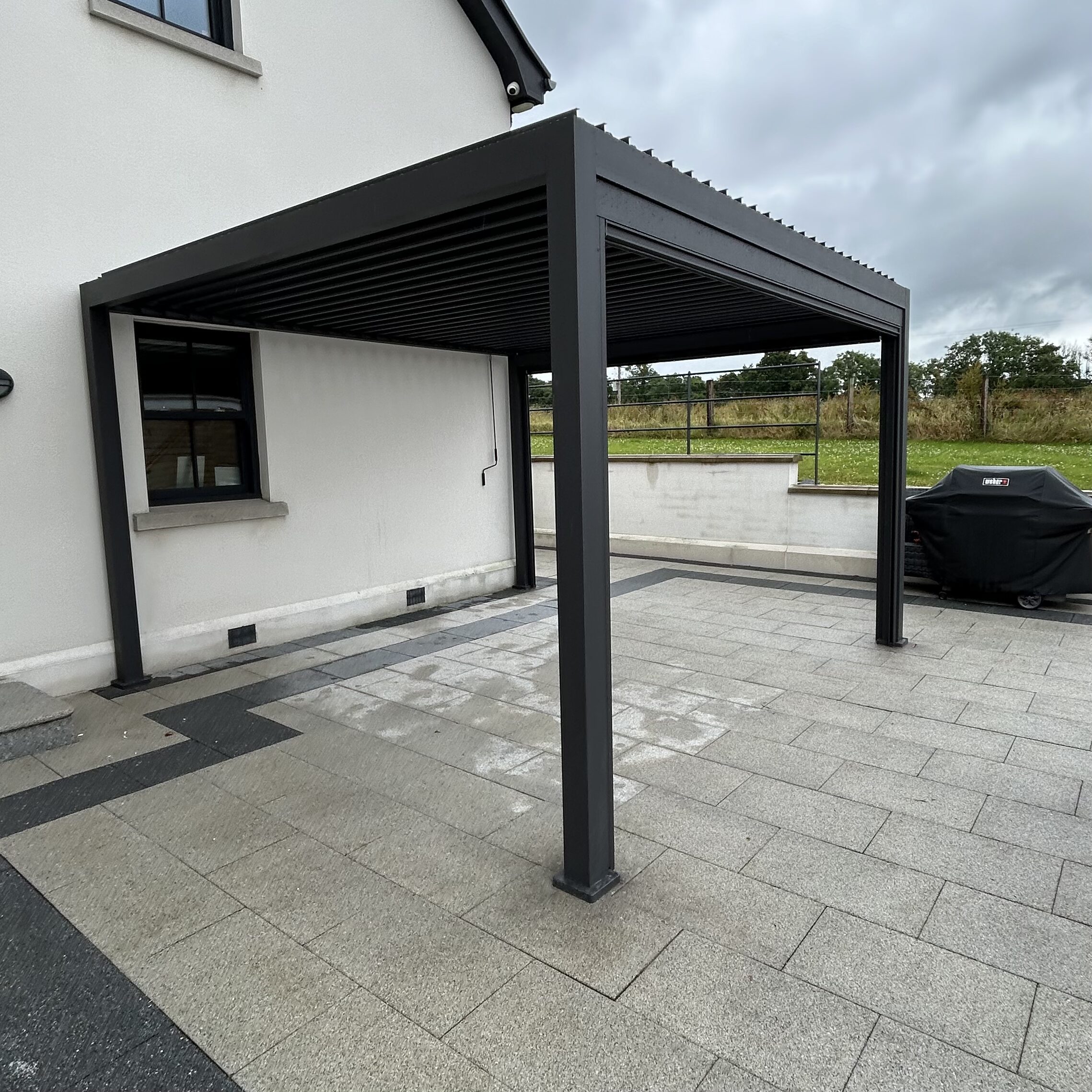Alvaro Louvered Roof Pergola