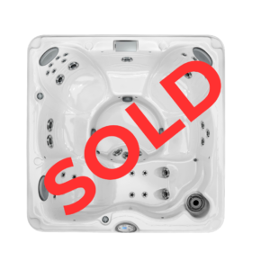 J-235Ip™ classic hot tub with lounge seat