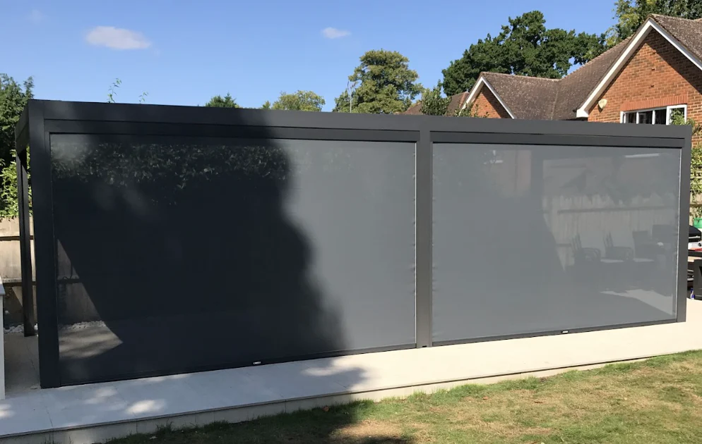 luxe-electric-louvered-roof-led-pergola-top-full-screen-view