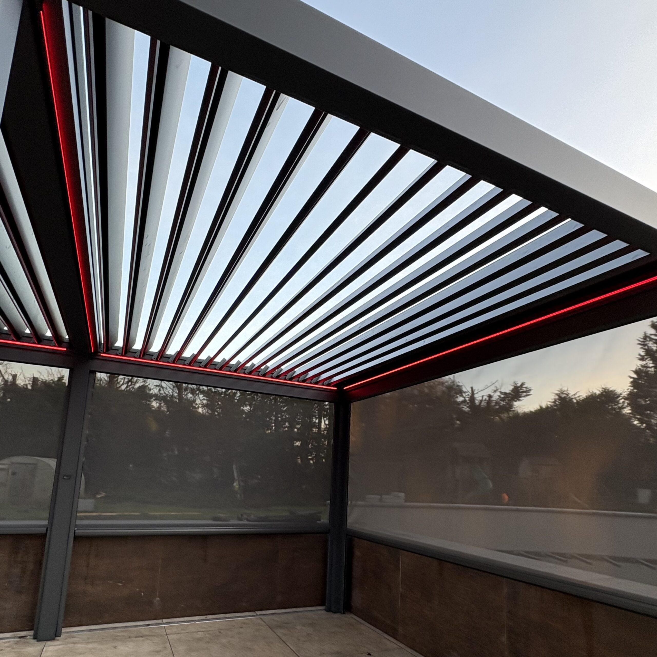 Luxe Electric Louvered Roof Pergola